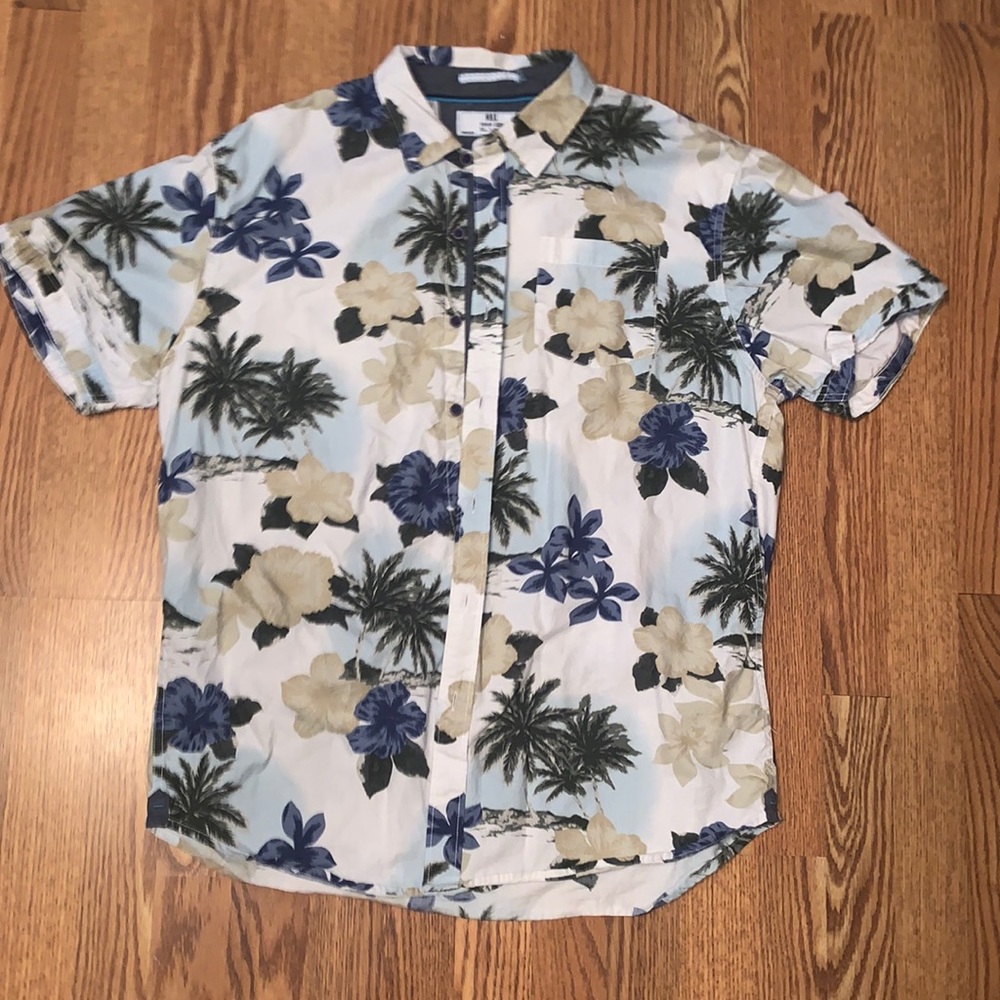 Men’s Topical Button Down Shirt